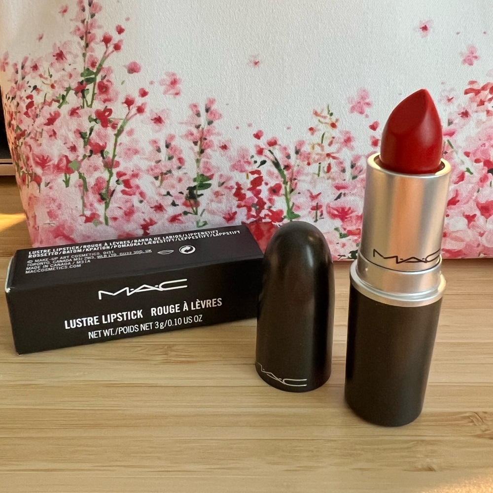 MAC Lustre Lipstick 💄